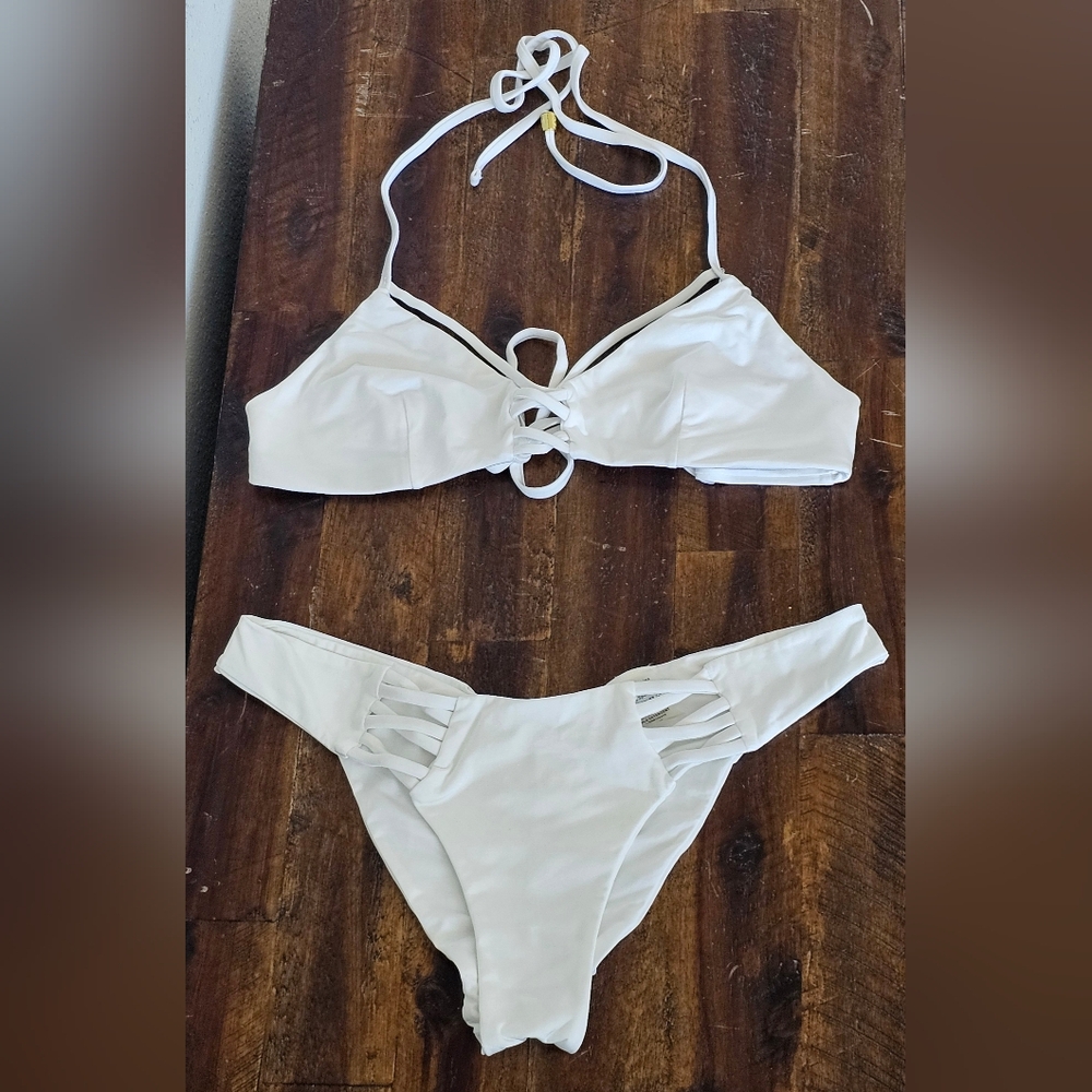 Beach Bunny Bikini Set